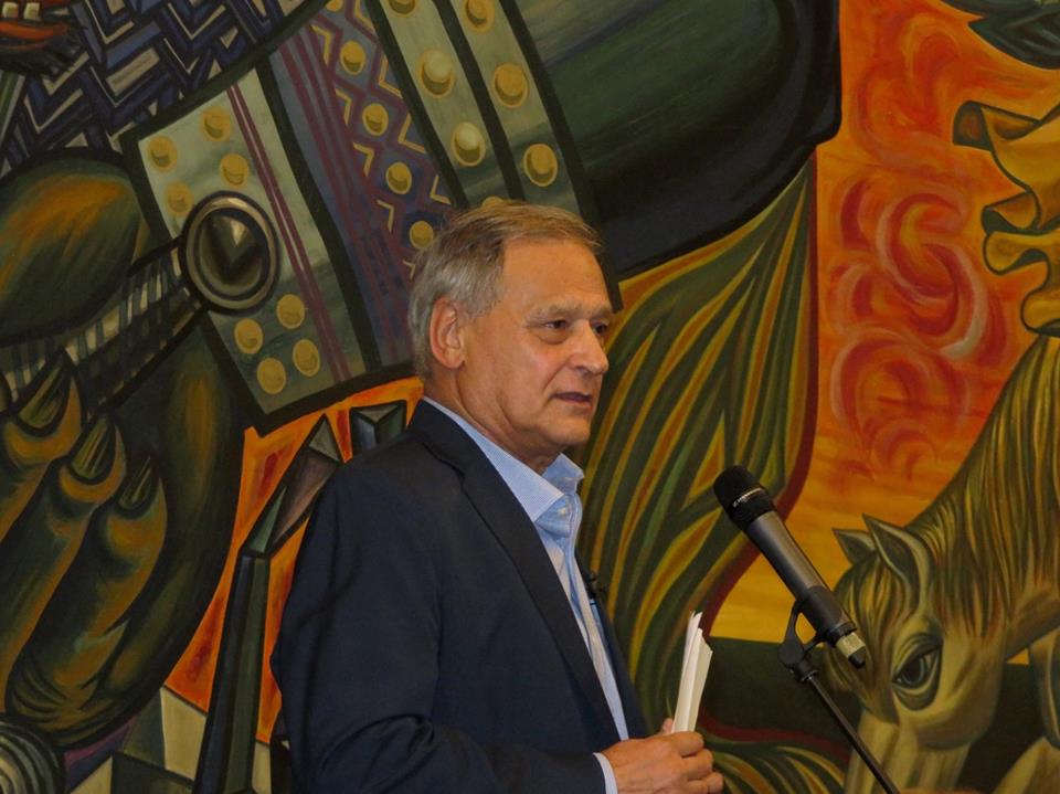 Ilko Miven presents his new novel In the shadow of the lost world in sofia with anton donchev